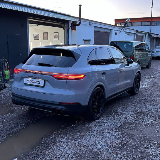 Оклейка Porsche Cayenne в Sunmax 15 Brooklyn Grey Gloss PPF