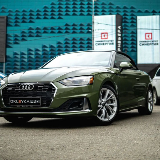 Оклейка Audi A5 в винил Sunmax Ultra Gloss Military Green