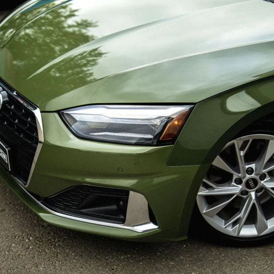 Оклейка Audi A5 в винил Sunmax Ultra Gloss Military Green