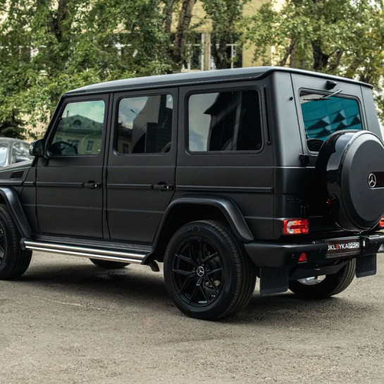 Оклейка Mercedes G в Sunmax Satin Chrome Black в Москве