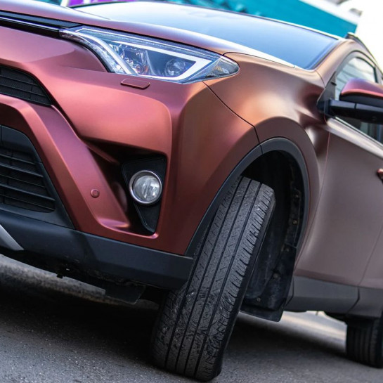 Оклейка Toyota RAV4 в Sunmax Matte Metallic Russet Red для авто винилом