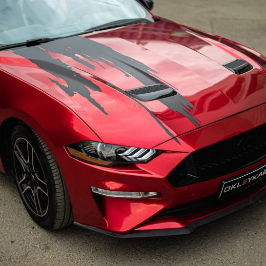 Оклейка Mustang в Smoky Black и Gloss Metallic Soul Red Москва