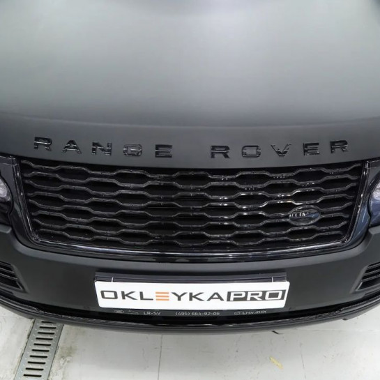 Оклейка Range Rover виниловой пленкой Sunmax Satin Chrome Black