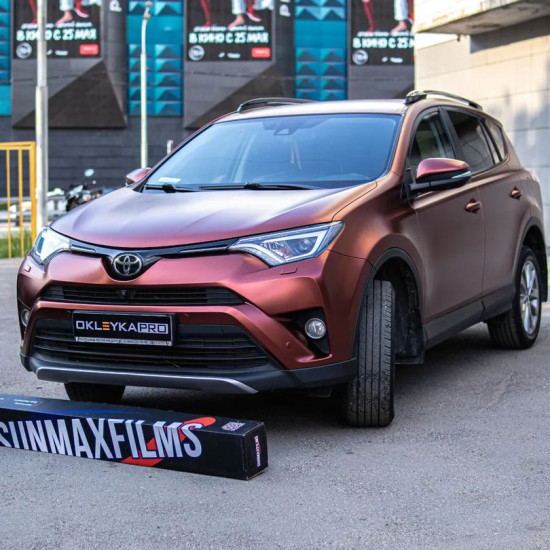 Оклейка Toyota RAV4 в Sunmax 522 Matte Metallic Russet Red