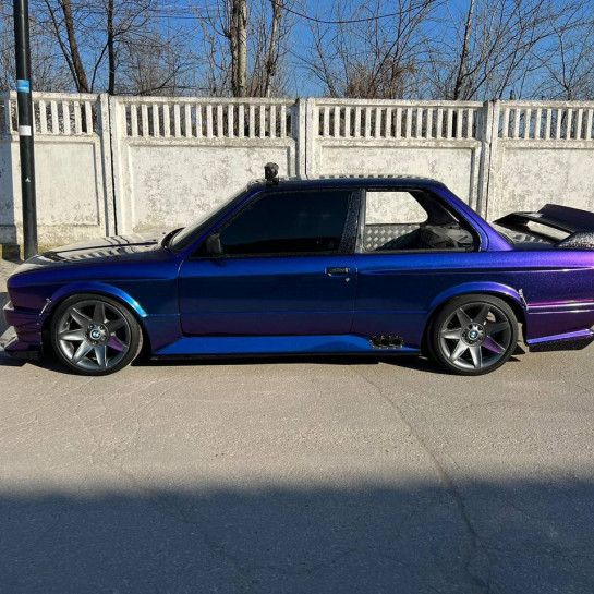 Оклейка BMW в Sunmax 30 Color PPF Green Blue
