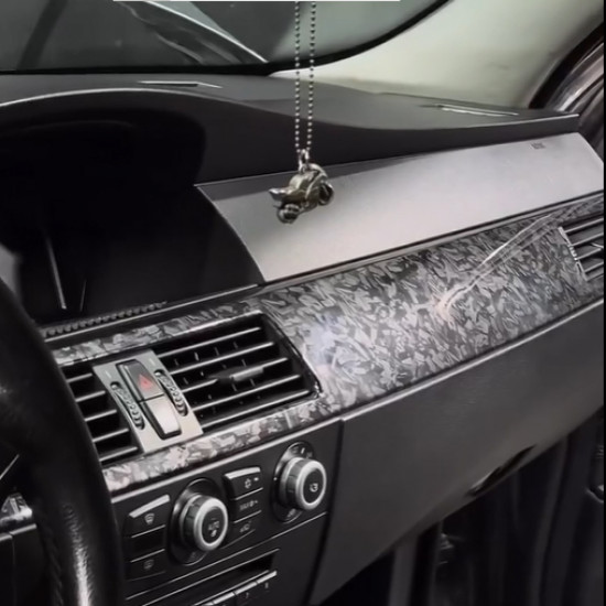 Оклейка BMW 5 в Sunmax 404 forget carbon glossy black