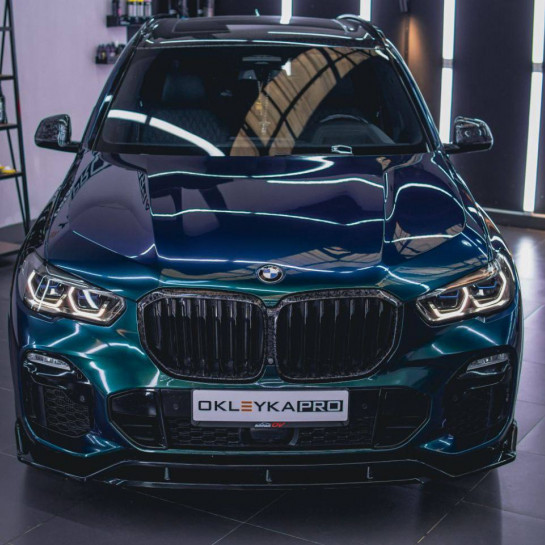 Оклейка BMW в Sunmax 31 Color PPF Mountain green