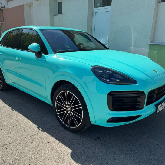 Оклейка Porsche в Sunmax 12 Color PPF Tiffany Gloss