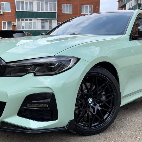 Оклейка BMW в Sunmaxf 40 Khaki Green Color PPF