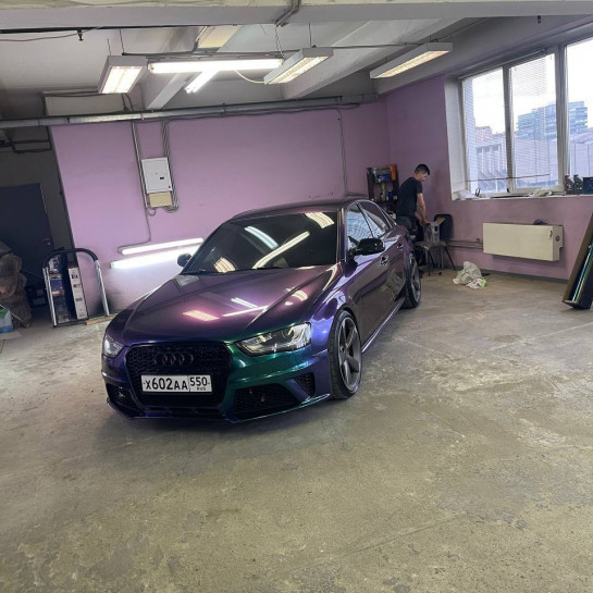 Оклейка Audi в Sunmax 29 Green Purple Color PPF