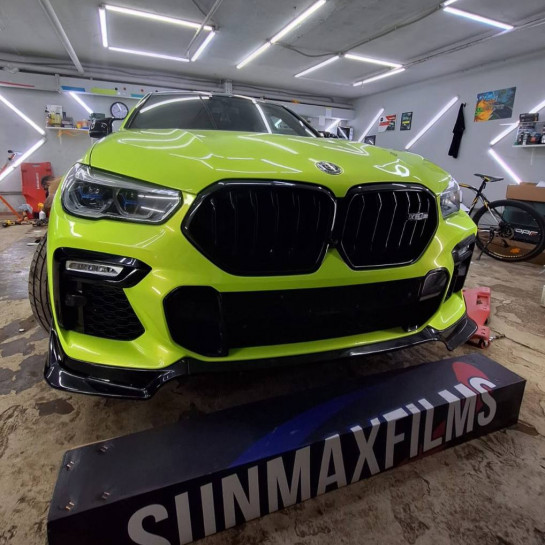 Оклейка BMW в Sunmax 57 Phantom Lemon Color PPF