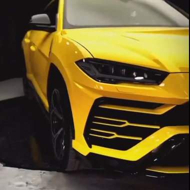 Оклейка Lamborghini в Sunmax 7 Maple yellow PPF