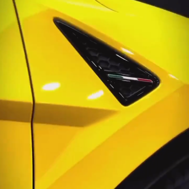 Оклейка Lamborghini в Sunmax 7 Maple yellow PPF