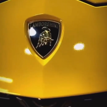 Оклейка Lamborghini в Sunmax 7 Maple yellow PPF