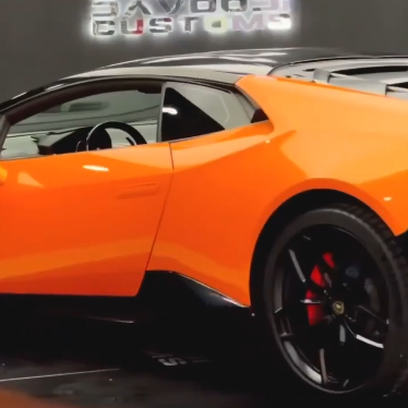Оклейка Lamborghini в Sunmax 50 Orange Gloss Color PPF