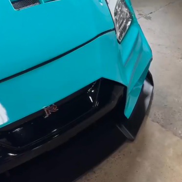 Оклейка Nissan GT-R в Sunmax 11 Sky Blue Color PPF