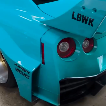 Оклейка Nissan GT-R в Sunmax 11 Sky Blue Color PPF