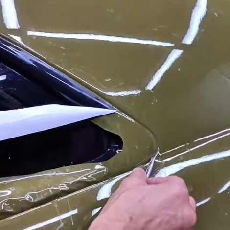 Оклейка Kia в Sunmax 9 Urban Green Gloss