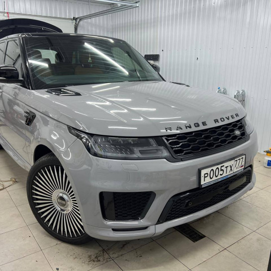 Оклейка Range Rover в Sunmax 15 Brooklyn Grey Gloss Color PPF