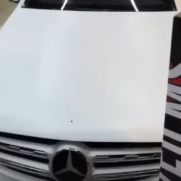 Оклейка Mercedes в цветной полиуретан Sunmax 36 White Matt Pearl 