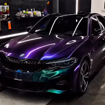 Покрытие кузова BMW цветным полиуретаном Sunmax 29 Green Purple PPF
