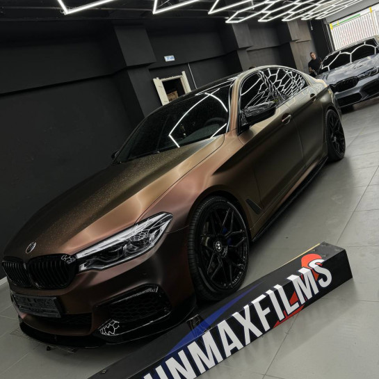 Оклейка BMW цветным полиуретаном Sunmax 33 Purple Haze Matt PPF