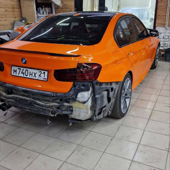 Оклейка BMW в цветной полиуретан Sunmax 6 Lotus Orange Color PPF