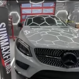 Оклейка Mercedes в цветную виниловую пленку Sunmax 281 Gloss Nardo Grey