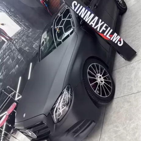 Оклейка Mercedes цветным автовинилом Sunmax 568 Super Matt Black