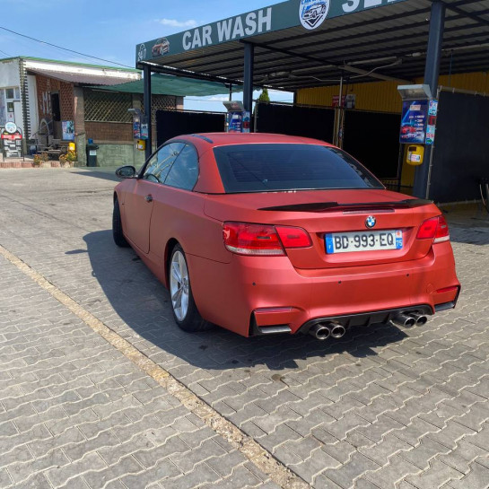 Оклейка BMW в цветную виниловую Sunmax 746 Ghost metallic Poppy Red