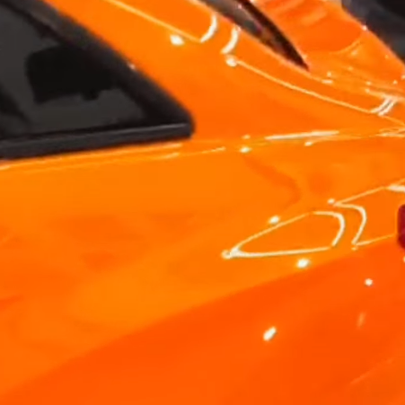 Оклейка кузова Mercedes в цветной полиуретан Sunmax 6 Golden Lotus Orange Color PPF