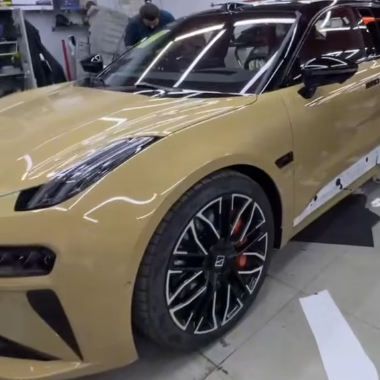 Оклейка автомобиля Lixiang в цветной полиуретан Sunmax 58 Desert Yellow Color PPF