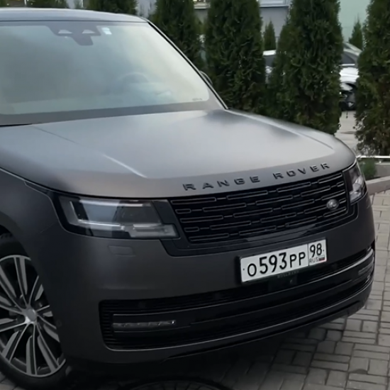 Частичная оклейка Range Rover в Sunmax 131 Matt Metal AMG Grey PPF и Sunmax Satin PPF