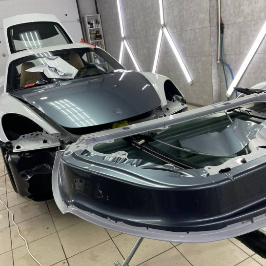 Оклейка Porsche цветным полиуретаном Sunmax 22 Gray Pearl Color PPF