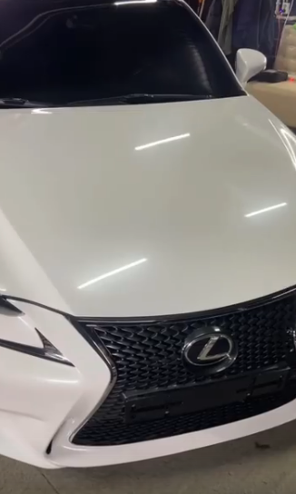Оклейка Lexus полиуретаном Sunmax 35 White Gloss Pearl PPF