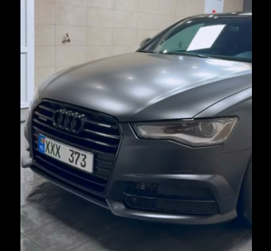 Оклейка Audi полиуретаном Sunmax 26 Black Matt PPF 