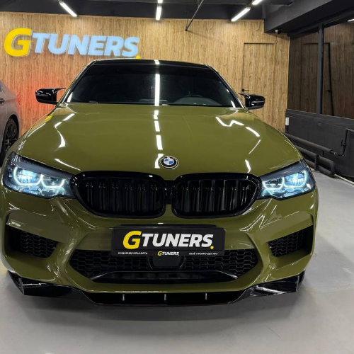 Оклейка кузова BMW в полиуретан Sunmax цвета Urban Green Color PPF
