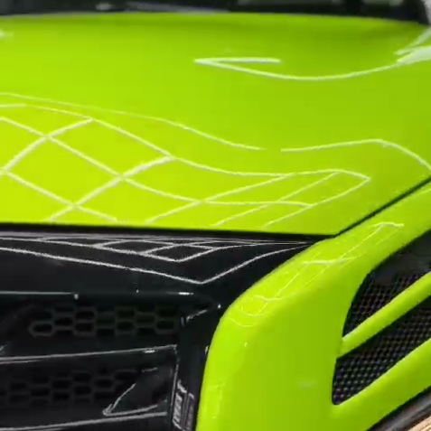 Оклейка автомобиля Infiniti цветным полиуретаном Sunmax Phantom Lemon