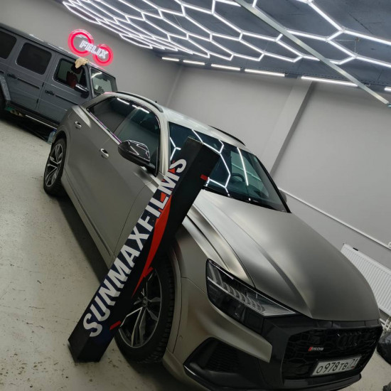 Оклейка Audi полиуретаном Sunmax 25 Silver Matt Color PPF