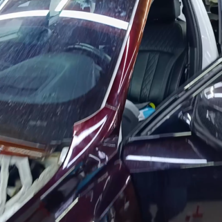 Оклейка BMW цветным защитным полиуретаном 18 Black Red Color PPF