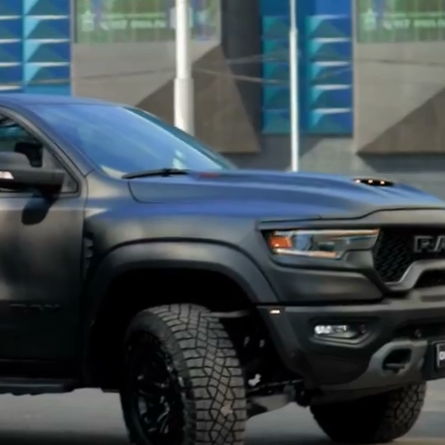 Оклейка Dodge RAM 1500 виниловой пленкой Sunmax 568 Super Matt Black