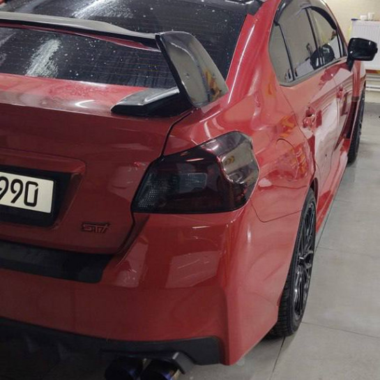 Покрытие капота Subaru полиуретаном Sunmax 38 Black Gloss Color PPF