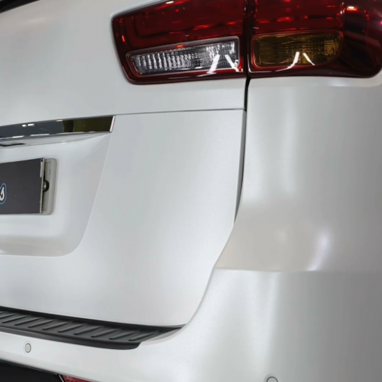 Оклейка Kia полиуретаном Sunmax 36 White Matt Pearl Color PPF