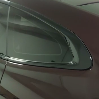 Оклейка отдельных частей BMW винилом Sunmax 250 Gloss Black