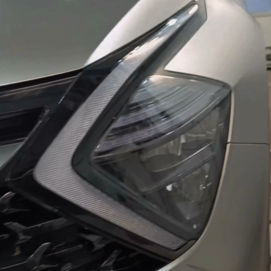 Оклейка KIA цветным защитнвм полиуретаном Sunmax 25 Silver Matt Color PPF