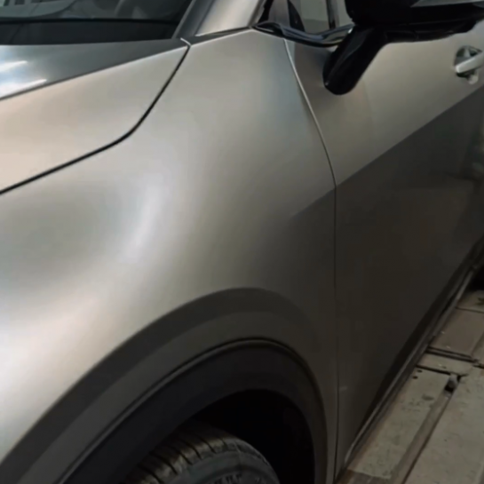 Оклейка KIA цветным защитнвм полиуретаном Sunmax 25 Silver Matt Color PPF