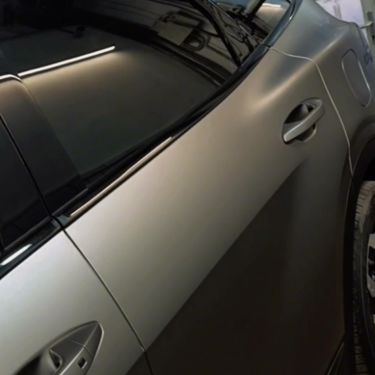 Оклейка KIA цветным защитнвм полиуретаном Sunmax 25 Silver Matt Color PPF