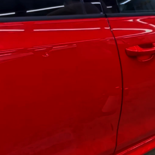 Оклейка Volkswagen цветным защитным полиуретаном Sunmax 1 Ferrari Red Gloss Color PPF