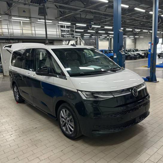 Оклейка Volkswagen цветным защитным полиуретаном Sunmax 4 Goodwood Green Pearl Color PPF