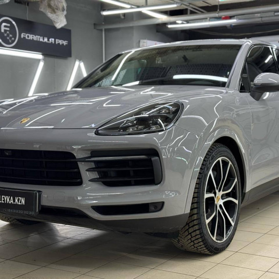 Оклейка Porsche цветным полиуретаном Sunmax 15 Brooklyn Grey Gloss Color PPF